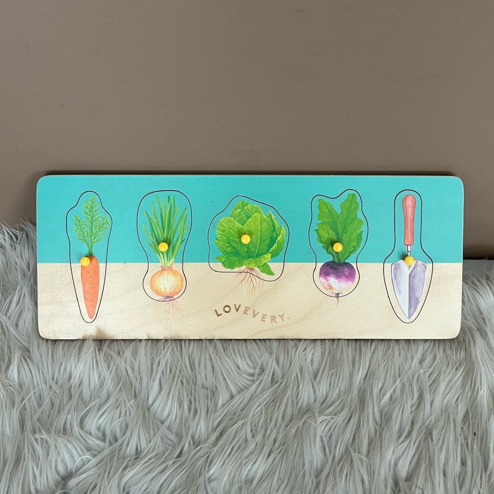{LOVEVERY} Community Garden Puzzle - The Adventurer Play Kit - Months 16, 17, 18